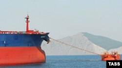 Новороссийскідегі теңіз терминалы. Көрнекі сурет.