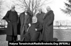 Андрей Шептицький (сидить), Климентій Шептицький (ліворуч )