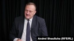 Керівництво державними операціями в умовах надзвичайного стану здійснюватиме міністр внутрішніх справ Владислав Кондратович