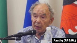 Индус Таһиров