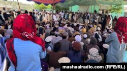 د اپرېل پر ۱۰مه د جنوبي وزيرستان په کوټکي کې د درې مسيد جرګې مشران او غړي راغونډ شوي دي.