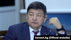 Акылбек Жапаров. 