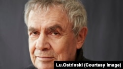 Михаил Гробман