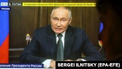 Очільник РФ Володимир Путін під час звернення, в якому він розповів про удари ЗСУ по військових об’єктах у Брянській і Курській областях і заявив про удар російською ракетою «Орешник» по Дніпру, 21 листопада 2024 року