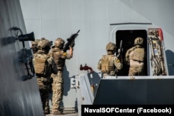 Українсько-британська зведена група спеціальних операцій відпрацювала абордажні дії на британському есмінці «Defender». 22 червня 2021 року