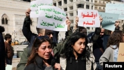 Латаки кIошта. ТӀематасадаларшкахь маьрша бахархой а, ницкъхой а байарна дуьхьал протест. Зазадоккху-беттан 9-чохь, 2025 шо