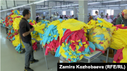 Одна из швейных фабрик в Бишкеке. Иллюстративное фото. 