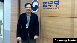 Emil Kalilov, a citizen of Kyrgyzstan, living in Seoul on a permanent basis