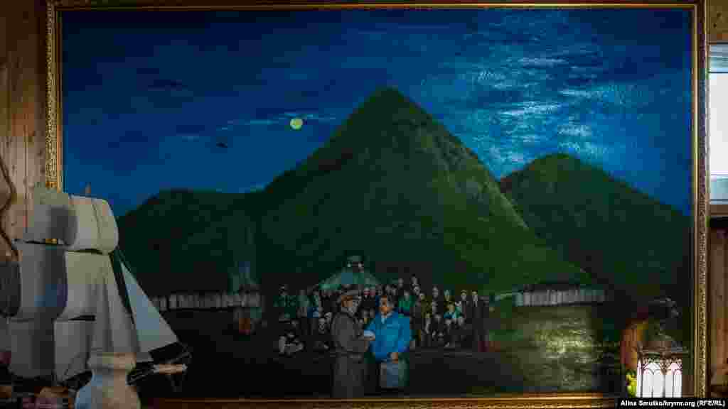 Картина в музеї розповідає про реальні події &laquo;самозахоплення землі&raquo; кримськими татарами в 90-х роках у Судаку. На передньому плані &ndash; молодий Аметов з каністрою бензину, з якої він незабаром обіллє себе на знак протесту проти дій силовиків, які приїхали заарештувати &laquo;самозахопників&raquo;