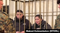 Абактагы Махабат Тажибек жана Азамат Ишенбеков.