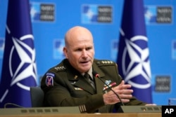 Крістофер Каволі