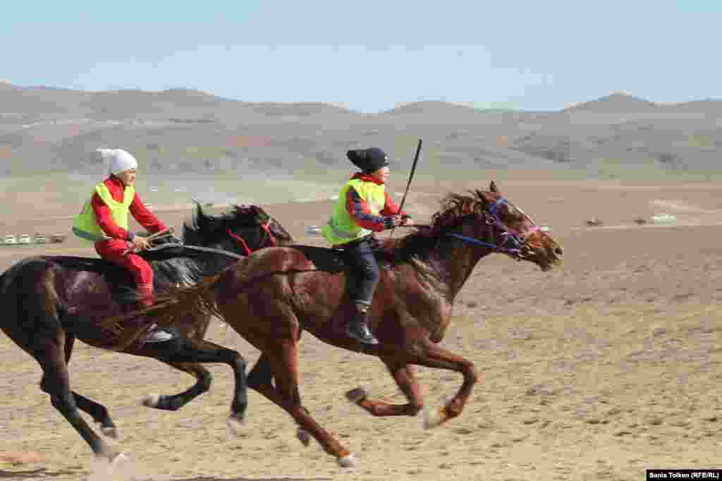 Амал күніне арналған атжарыс