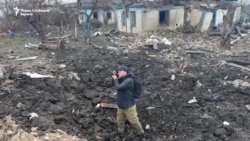 Некогаш безбедно засолниште, сега украинскиот град Межова е претворен во урнатини