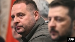 «Все, про що ми можемо реально говорити зараз, це визначити лінію зіткнення. І це те, що нам потрібно зробити», – сказав Єрмак