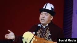 Азамат Болгонбаев.