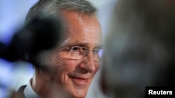 Тодішній генсекретар НАТО Єнс Столтенберг бере участь у своєму останньому офіційному візиті до Норвегії під час відкритого засідання в мерії Осло, Норвегія, 5 вересня 2024 року