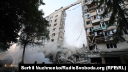 Десятки жертв в Киеве: новая ракетно-дроновая атака России на столицу Украины (фотогалерея)