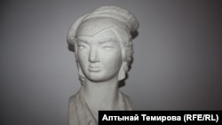 Аялдан чыккан айкелчи