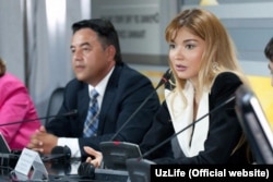 Фирдавс Абдуҳолиқов президент Ислом Каримовнинг тўнғичи Гулнора Каримова атрофидаги шахслардан саналган.