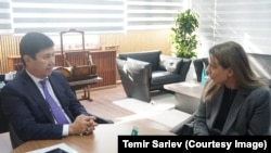 Темир Сариев менен Анна Абакумова баштаган топтун жолугушуусу. 22-октябрь, 2025-жыл.