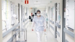 Медицина қызметкері. 