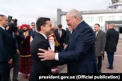 Олександр Лукашенко і президент України Володимир Зеленський зустрілися в Житомирі. 4 жовтня 2019 року