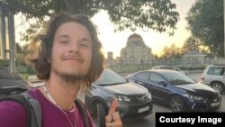 Станислав у собора в Поти (регион Самегрело)