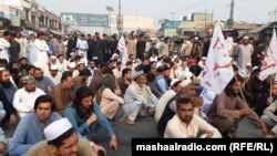 په خیبر کې د سیمې خلکو په تېرو کلونو کې د امن لپاره یوشمېر غونډې او مظاهرې کړې دي ـ پخوانی انځور.