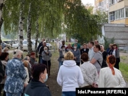 Игорь Рогов на акции протеста в Саранске против уплотнительной застройки, 31 августа 2021 года