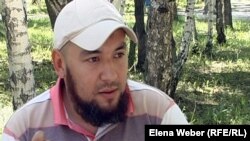 Данияр Жунусов, бывший сотрудник Шахтинского городского отдела  Департамента КНБ по Карагандинской области. Караганда, 4 июля 2011 года. 