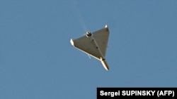 Орустар украин шаар-кыштактарын аткылап жаткан жанкечти дрондор.