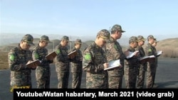 Военные и правоохранительные органы соблюдают указание президента выращивать овощи, фрукты и продукты животноводства.