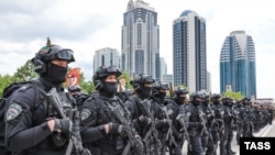 Сотрудники силовых структур Чечни в Грозном