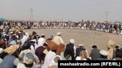 د شمالي وزيرستان کډوالو د اکتوبر له ۳۰مې د بنو په بکاخېلو کې احتجاج پیل کړی دی. 