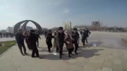 Жүрүшкө чыккандар зомбулукка кабылды