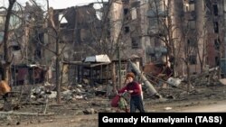 Нохчийчоь, Соьлжа-ГIала. Минометан а, артиллерин а тохарш динчул тIаьхьа Ленинан урамера цIа, 1995 шо