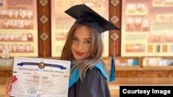 Владислава змінила роботу фотографа на психологію