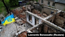 На фото: зруйноване село Мощун під час вторгнення Росії, Київська область, 19 травня 2022 року