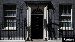 «Це буде життєво важливим форумом для обговорення прогресу в забезпеченні справедливого і тривалого миру», – зазначили у британському уряді