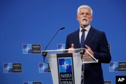 Президент Чеської Республіки Петр Павел на пресконференції в штаб-квартирі НАТО в Брюсселі, середа, 21 травня 2025 року