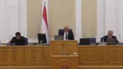 Чин дар Бадахшон пойгоҳ месозад