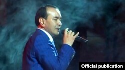 Ўзбекистон халқ артисти ва Маданият вазири Озодбек Назарбеков. 