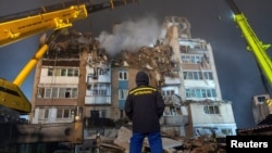 Зруйнований через російську атаку будинок, де загинули 38 людей, Тернопіль, листопад 2025 року 