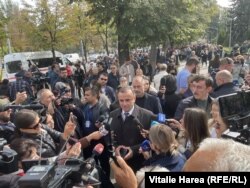 Митинг не признавшего результаты выборо "Патриотического блока" у здания Центризбиркома Молдовы, 29 сентября 2025 года