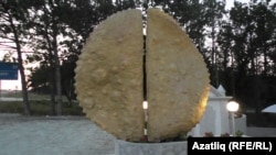 Кырымтатар милли ризыгы чиберек һәйкәле