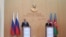 Совместная пресс-конференция глав МИД России и Азербайджана - Сергея Лаврова (слева) и Джейхуна Байрамова в Баку (архив)