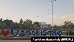 Узбекистан никак официально не оформляет украинцев, спасающихся от войны 