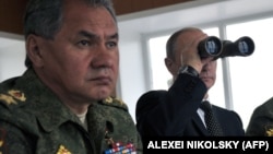 Сергей Шойгу и Владимир Путин, архив