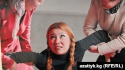 Зомбулукка каршы акциядан тартылган сүрөт. 2013-жыл