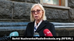 За попередньою інформацією Людмили Денісової, станом на 12 квітня у російському полоні можуть перебувати близько 200 членів екіпажів кількох суден.